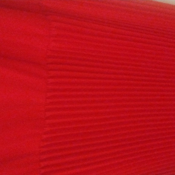 Size 22W Red lace dress. 2 separate pieces. Take a look... - Picture 7 of 13